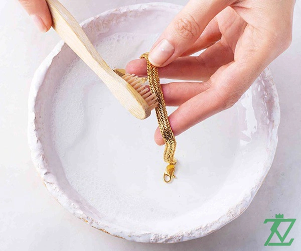چطور جواهرات خودرا تمیز کنیم؟(تمیز کردن طلا و جواهر)