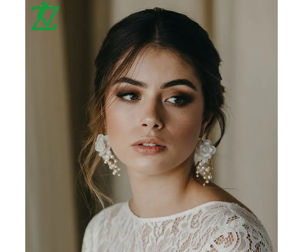 راهنمای خرید آنلاین گوشواره متناسب با مدل مو و لباس