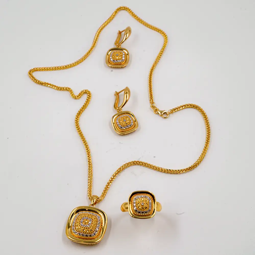 سرویس آوا (انگشتر ،پلاک،گوشواره،زنجیر میرو) کد 3546c,3545c,3544c,3547c