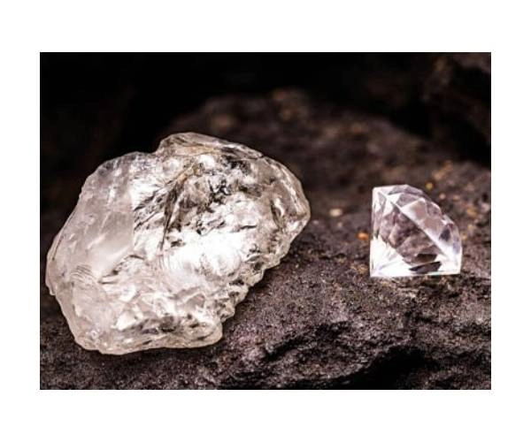 آشنایی با الماس و ویژگی های مربوط به آن