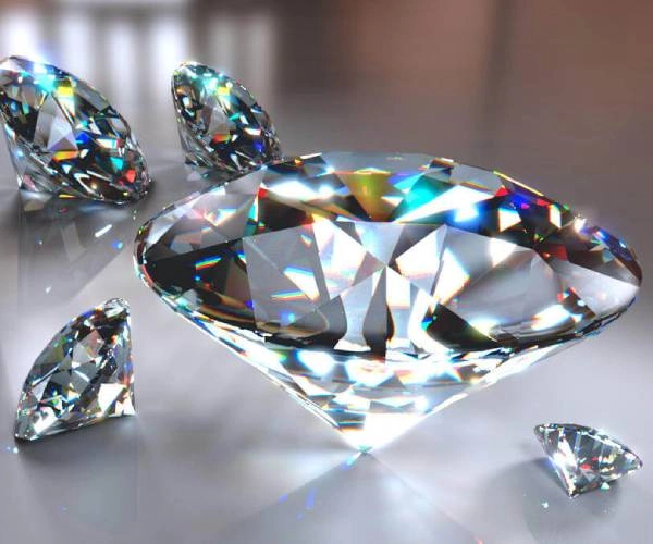 آشنایی با الماس و ویژگی های مربوط به آن