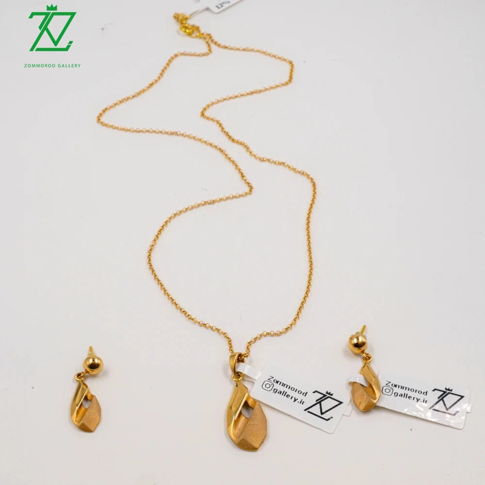 طلای بدون نگین یا نگیندار؟