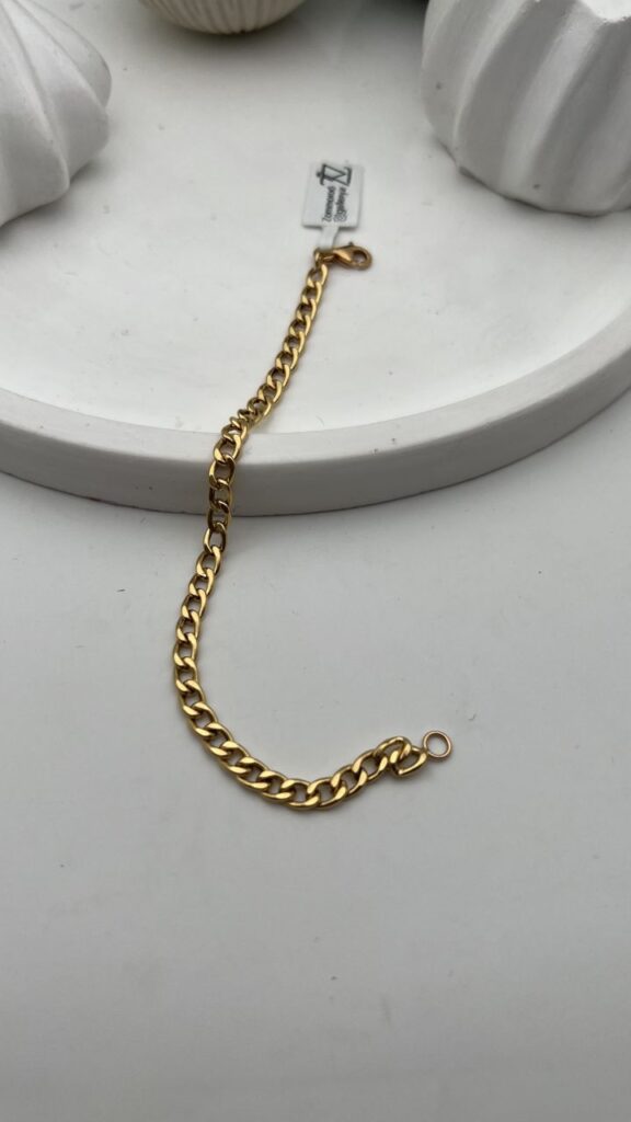 دستبد کارتیر کد:۷۵۹۲